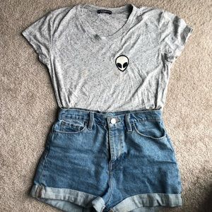 Marbled grey alien patch t-shirt